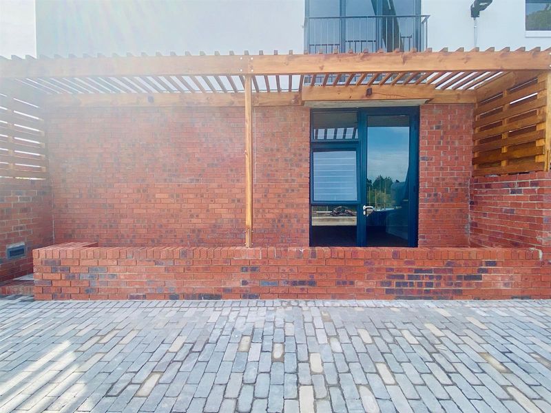 Amazing Ground Floor Apartment For Sale in Conradie Park, Thornton, Cape Town - Photo 3