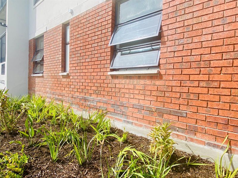 Amazing Ground Floor Apartment For Sale in Conradie Park, Thornton, Cape Town - Photo 5