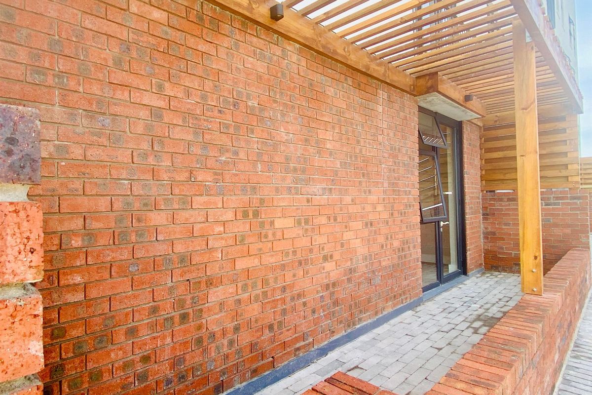 Amazing Ground Floor Apartment For Sale in Conradie Park, Thornton, Cape Town - Photo 4