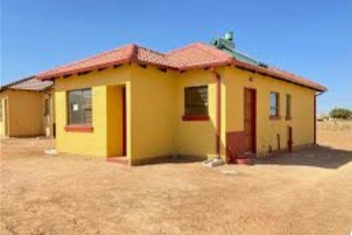 House For Sale in Rosslyn, Akasia - Photo 2