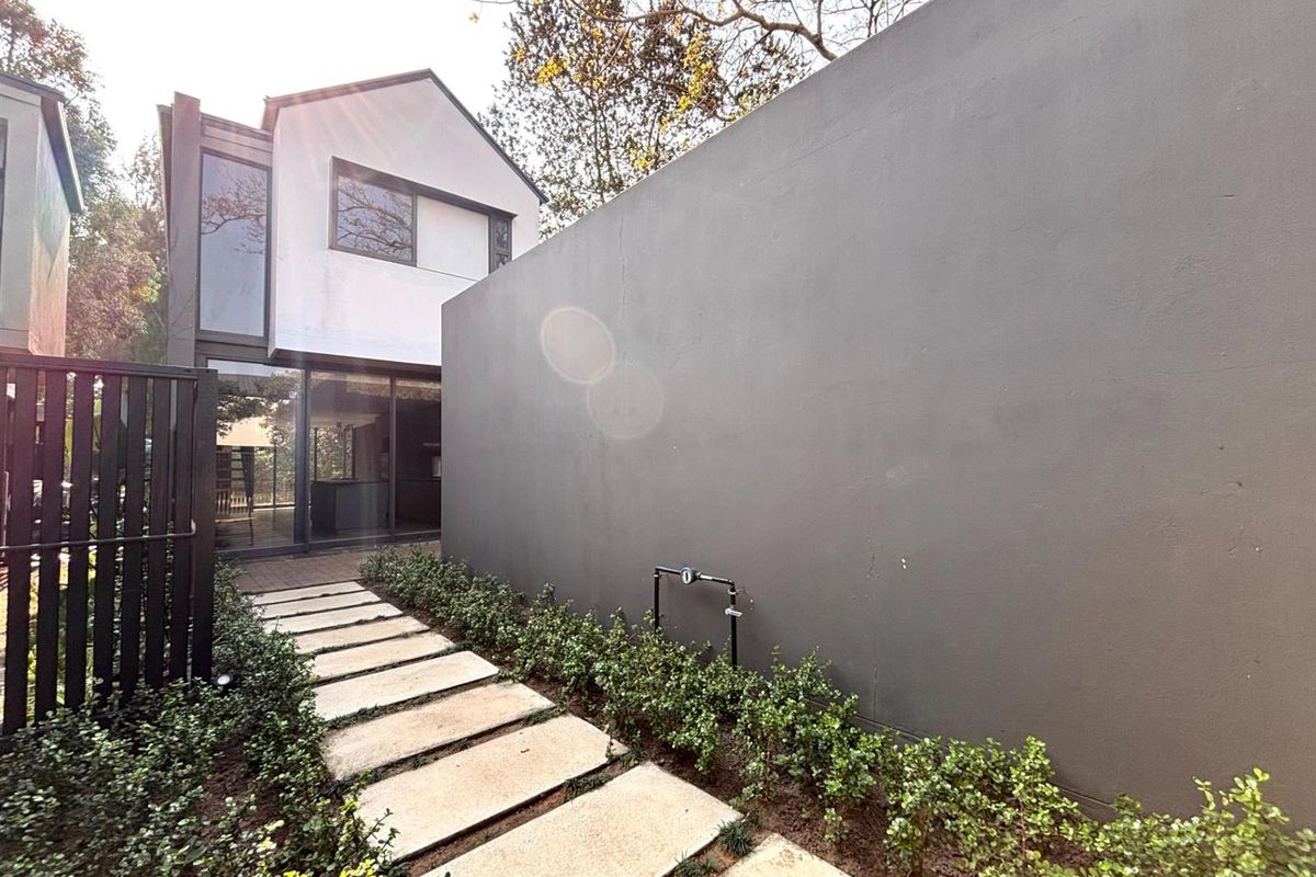 What’s Rarer Than Waking Up to a Forest in Your Backyard - Photo 3