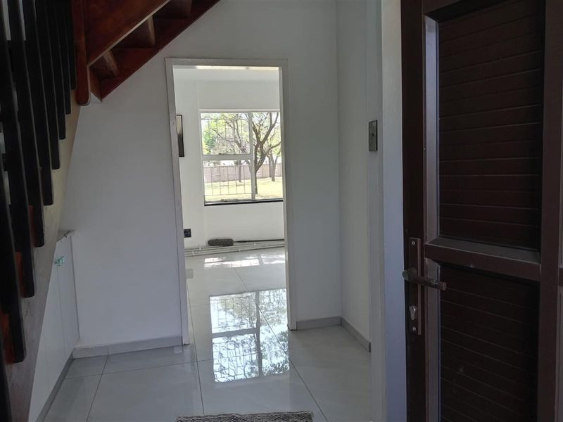 3-Bedroom Apartment For Sale in Sasolburg Central, Sasolburg - Photo 9