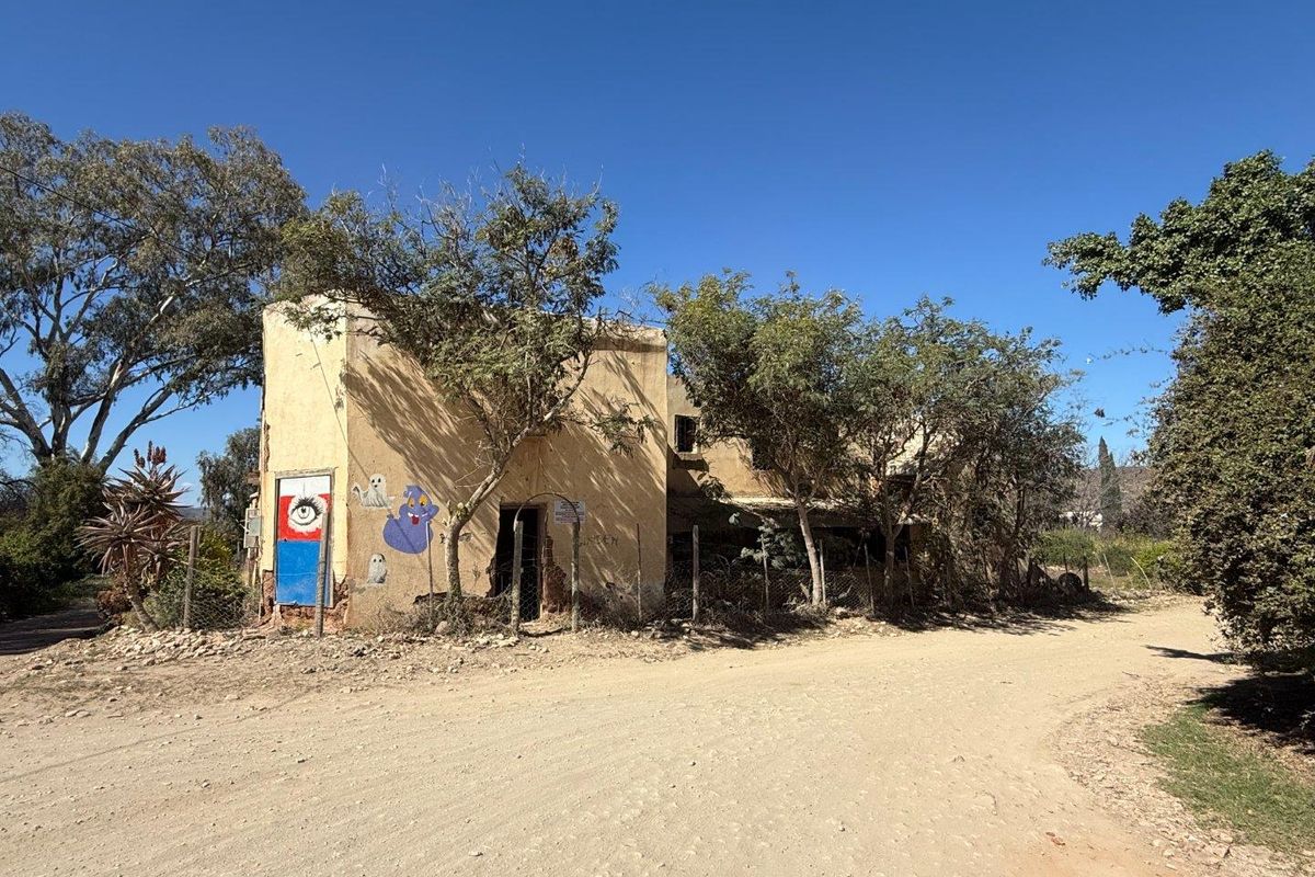 House For Sale in Van Wyksdorp, Ladismith - Photo 2