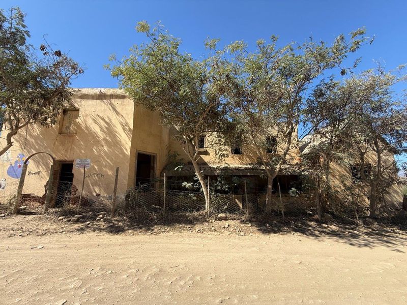 House For Sale in Van Wyksdorp, Ladismith - Photo 4