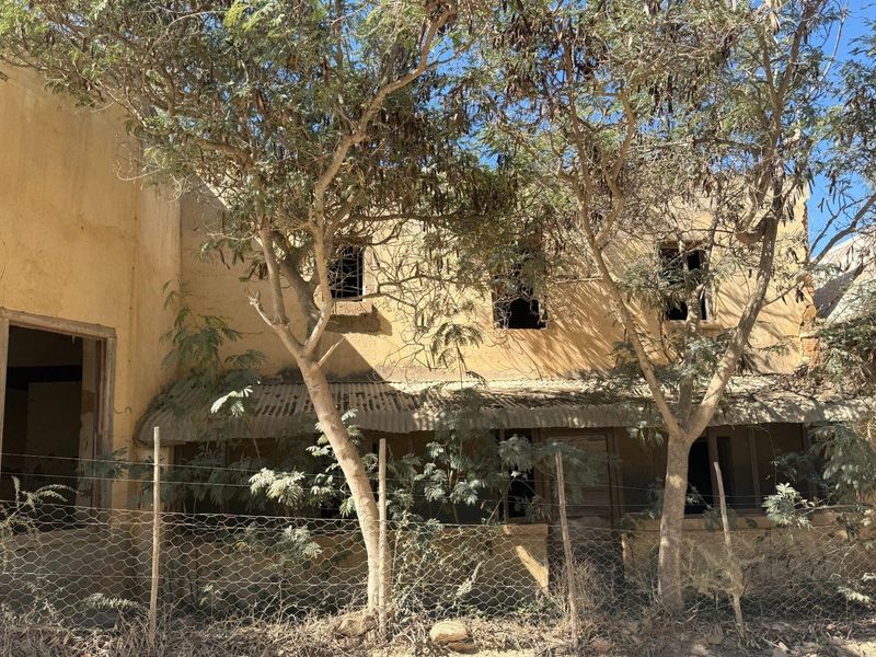 House For Sale in Van Wyksdorp, Ladismith