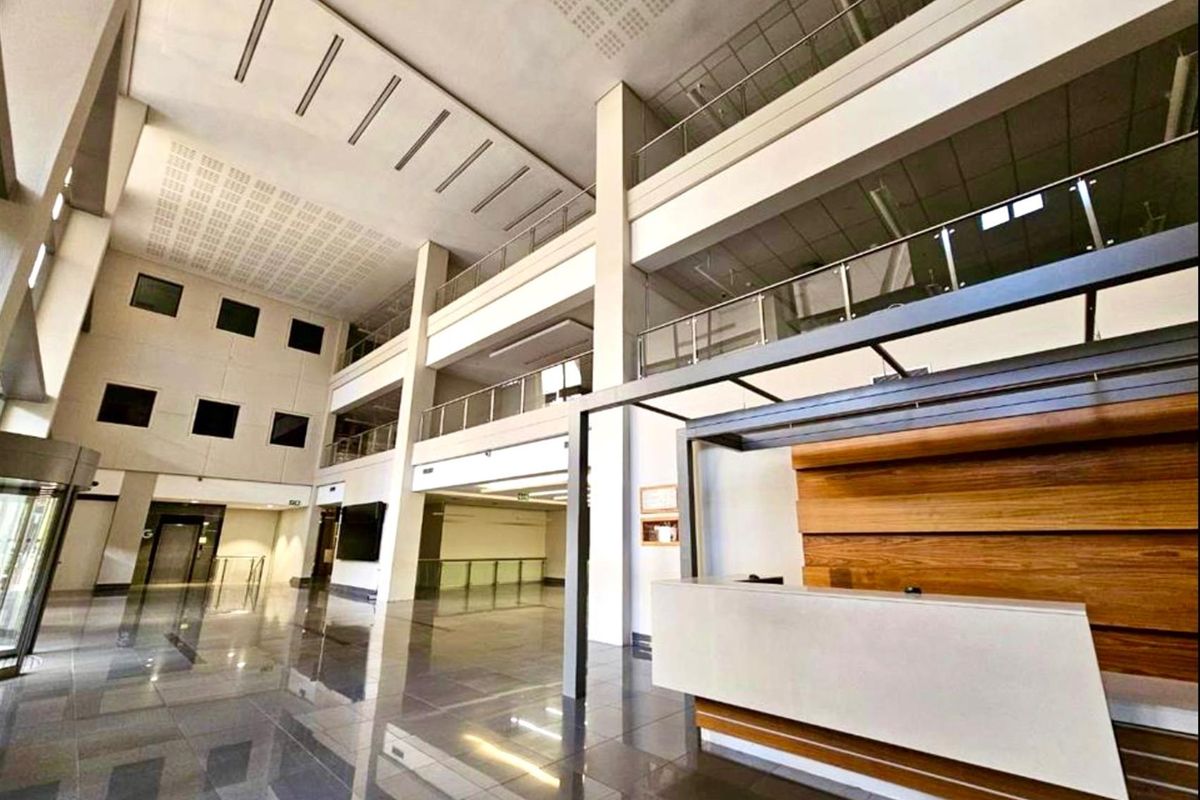 4 Star Green Rated Property in Constantia Kloof - Photo 4