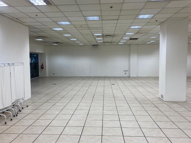 Retail Space To Rent in Grand Central Shopping Centre, Cape Town City Centre, Cape Town - Photo 6