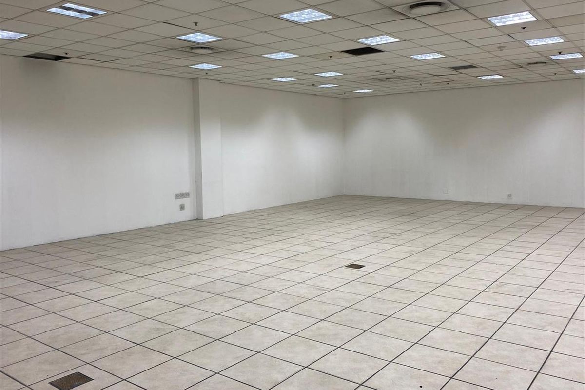 Retail Space To Rent in Grand Central Shopping Centre, Cape Town City Centre, Cape Town - Photo 4