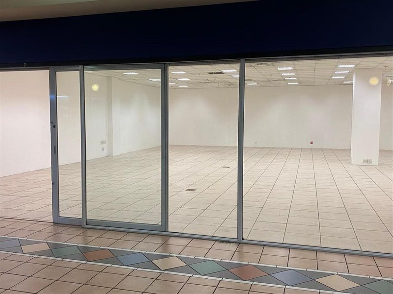 Retail Space To Rent in Grand Central Shopping Centre, Cape Town City Centre, Cape Town - Photo 2