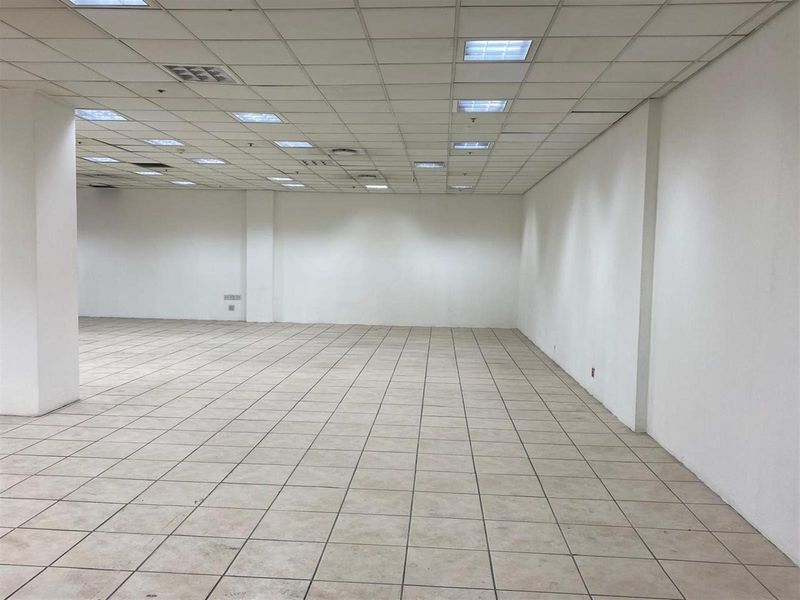 Retail Space To Rent in Grand Central Shopping Centre, Cape Town City Centre, Cape Town - Photo 9