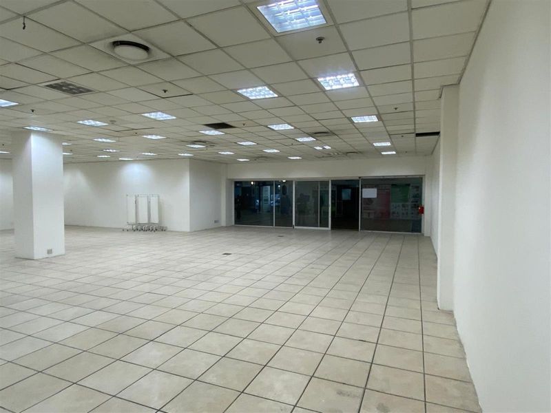 Retail Space To Rent in Grand Central Shopping Centre, Cape Town City Centre, Cape Town - Photo 5