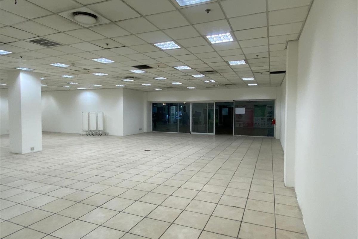 Retail Space To Rent in Grand Central Shopping Centre, Cape Town City Centre, Cape Town - Photo 5