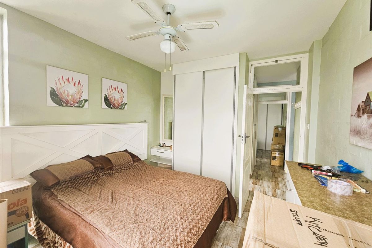 Across the road from the beach, Ballito, KwaZulu Natal - Photo 5