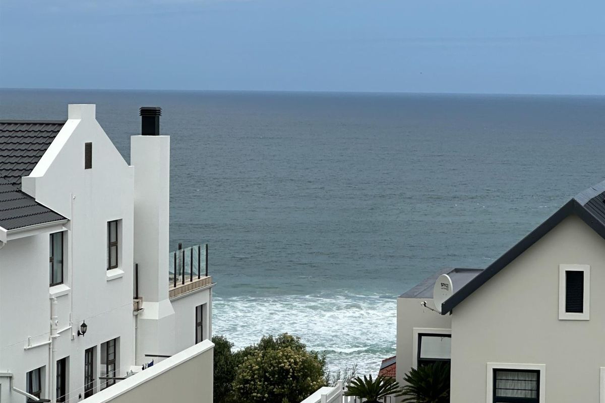 Exceptional Vacant Plot with Breathtaking Views - Photo 2