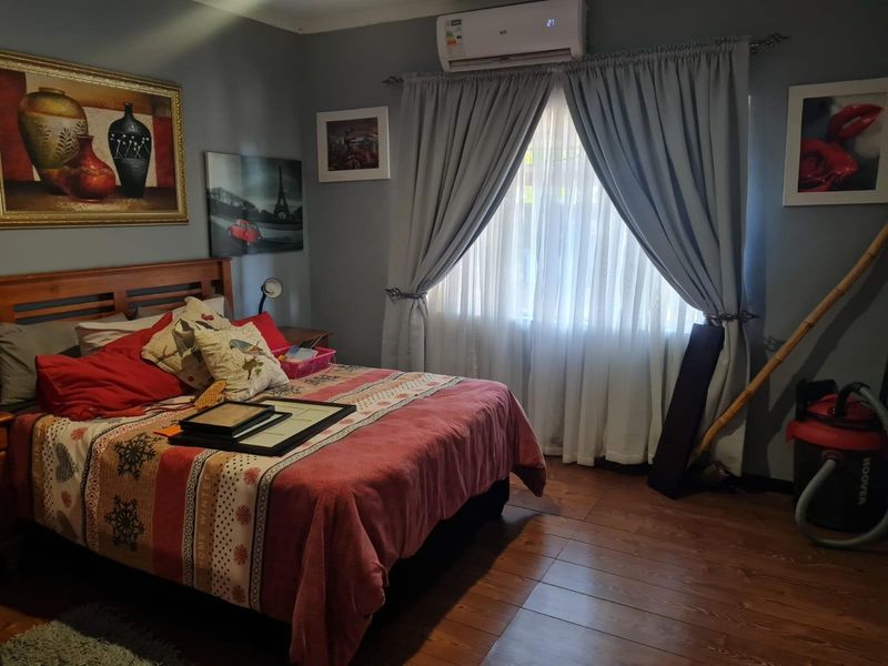 4 bedroom house with lots of space in Burgersfort for sale - Photo 9