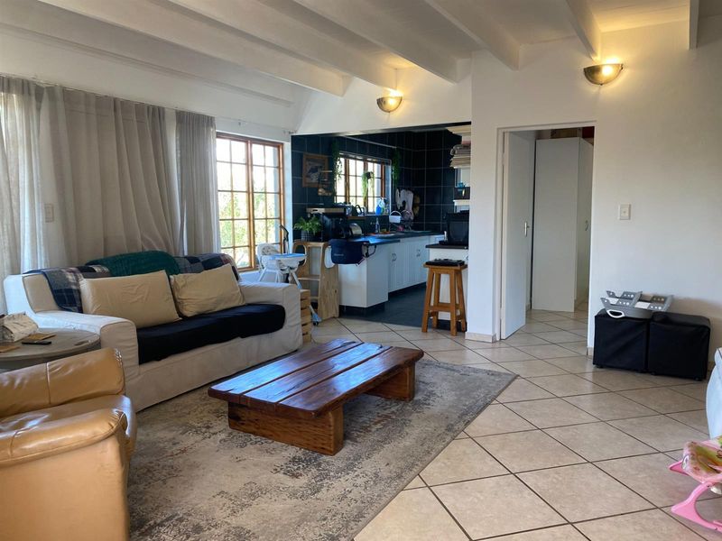 Charming Family Home in the Heart of Prince Albert - Photo 4