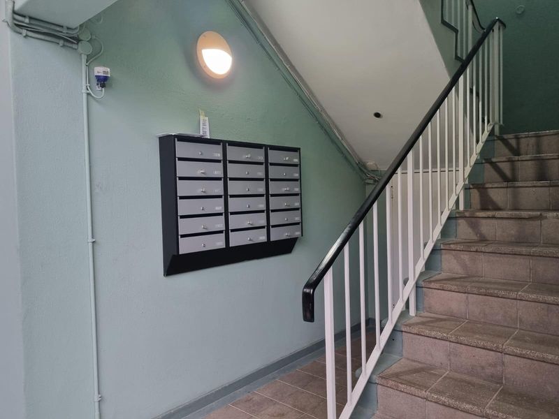 Ground-Floor Bachelor Apartment in the Heart of Sea Point - Photo 3