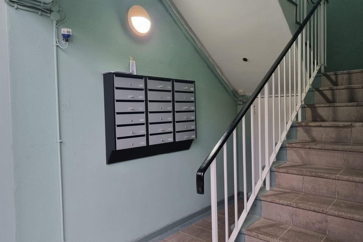 Ground-Floor Bachelor Apartment in the Heart of Sea Point - Photo 3