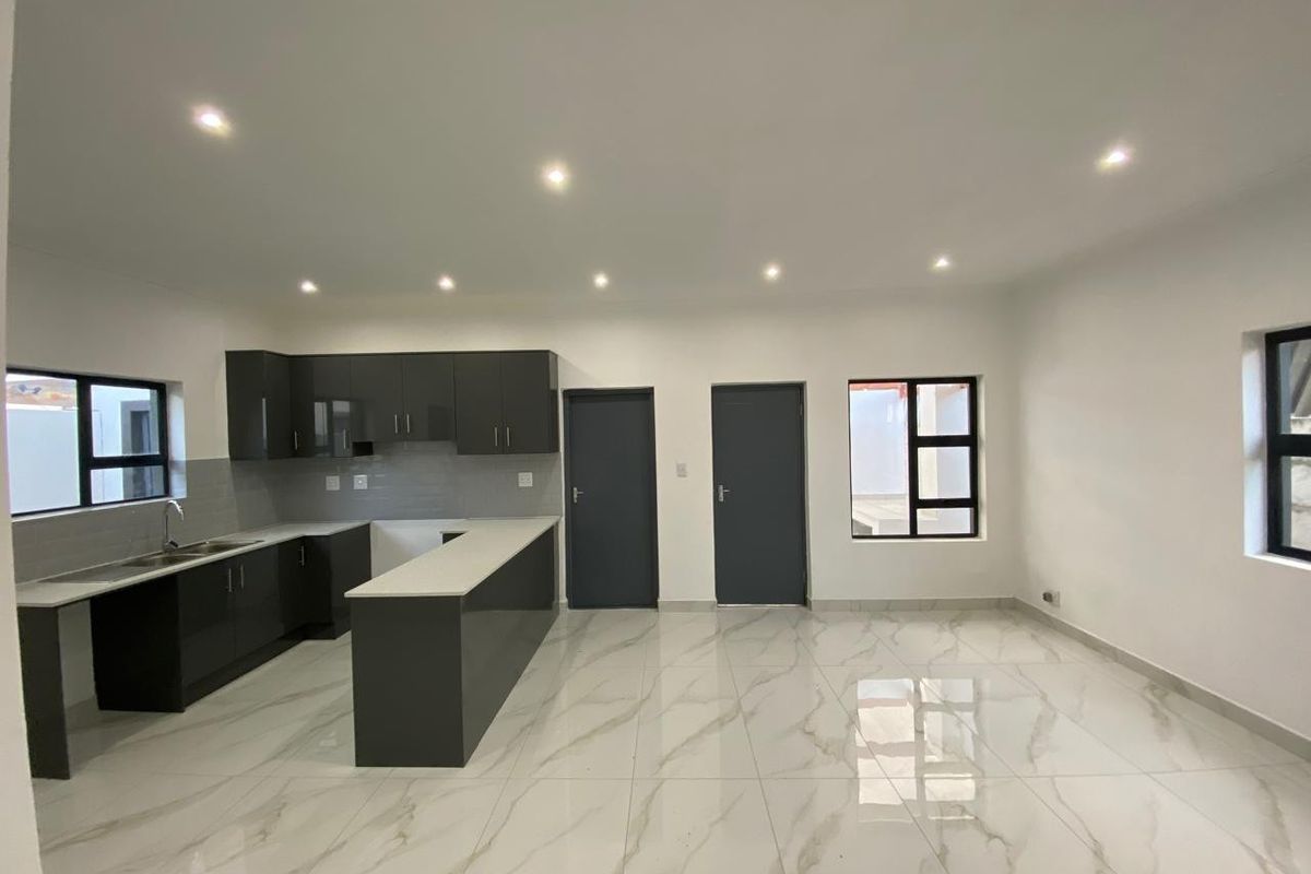 House For Sale in Eersterivier South Eersterivier - Photo 5