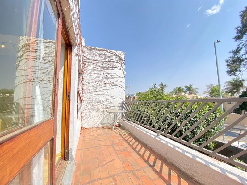 Apartment for Sale in Morningside, Sandton - Photo 9