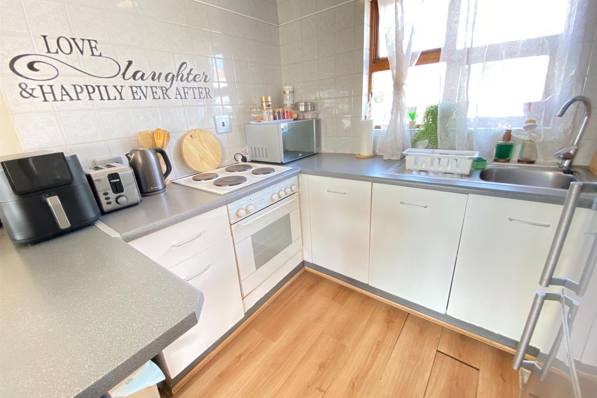 Apartment for Sale in Morningside, Sandton - Photo 4