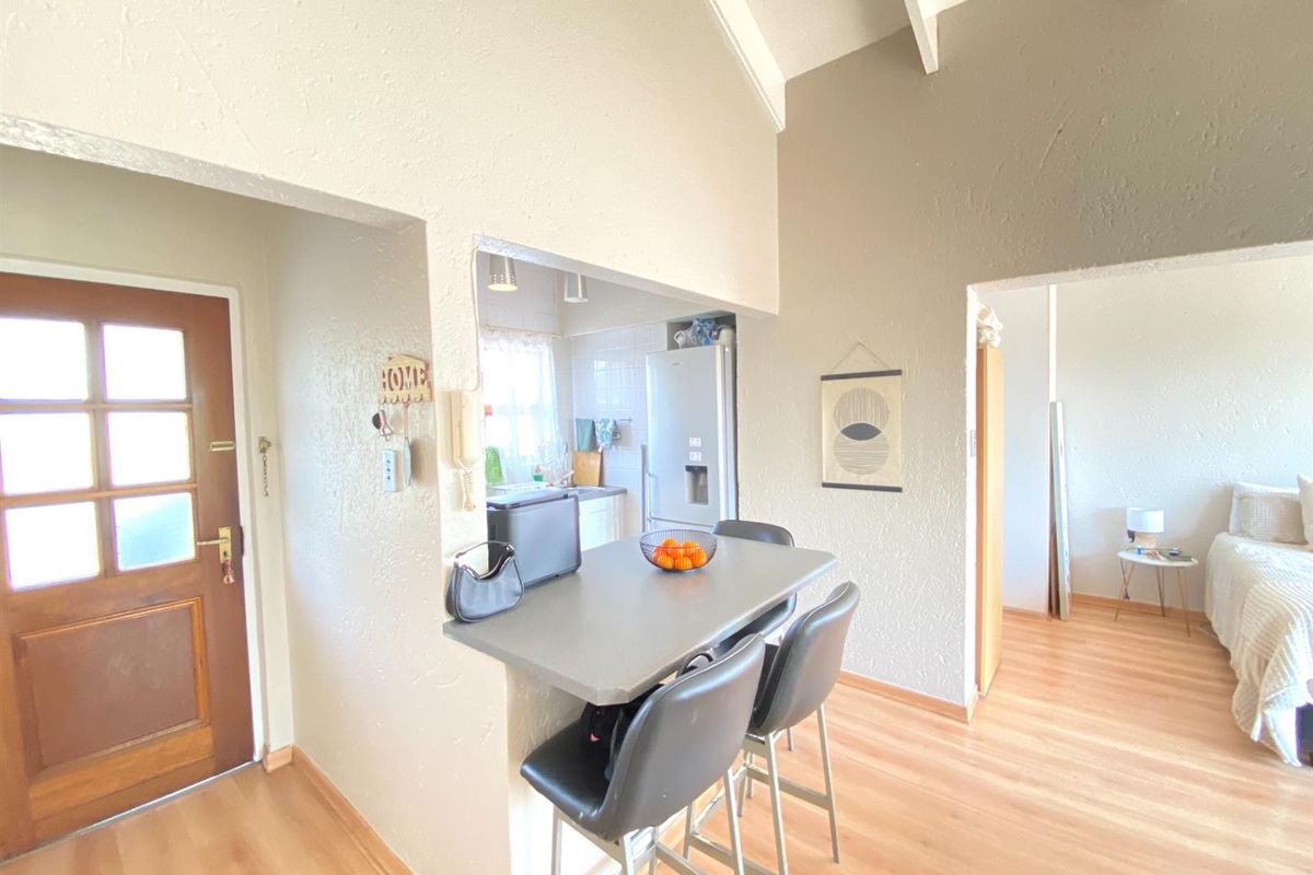 Apartment for Sale in Morningside, Sandton - Photo 3