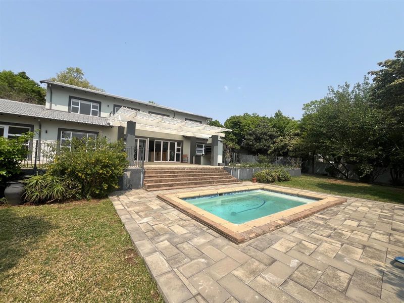 Luxury Living in the Heart of Morningside - Photo 4