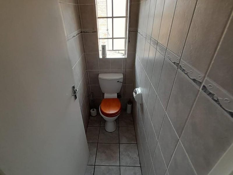 Townhouse For Sale in The Reeds, Centurion - Photo 6