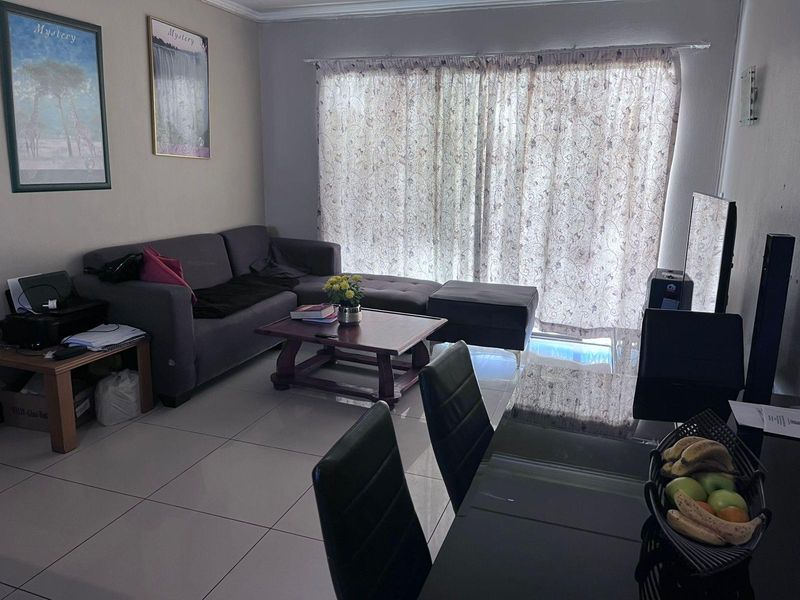 Apartment For Sale in Johannesburg - Photo 10