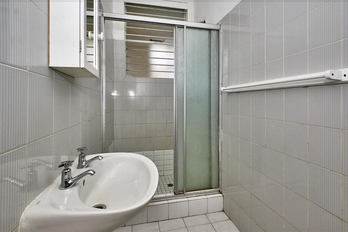 Apartment For Sale in Killarney, Johannesburg - Photo 4
