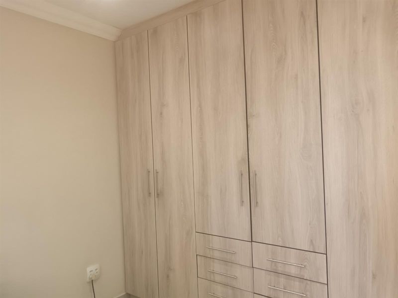 House For Sale in Strubensvallei, Roodepoort - Photo 6