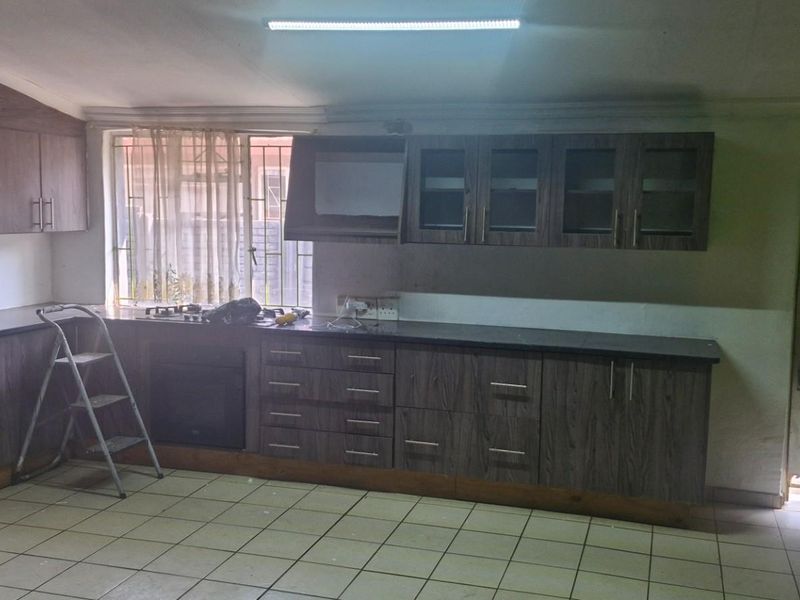 House For Sale in Stilfontein North West - Photo 9