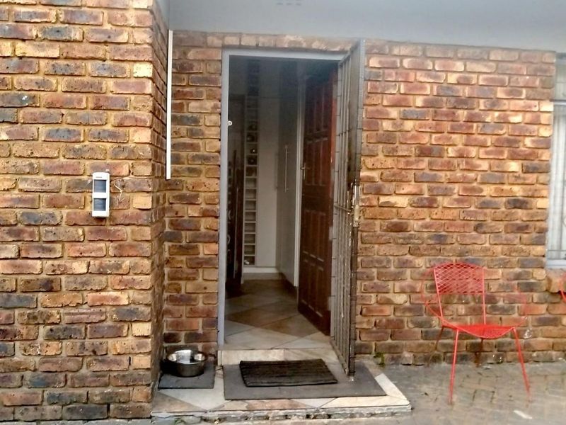 House For Sale in Del Judor Witbank ext 4 - Photo 7