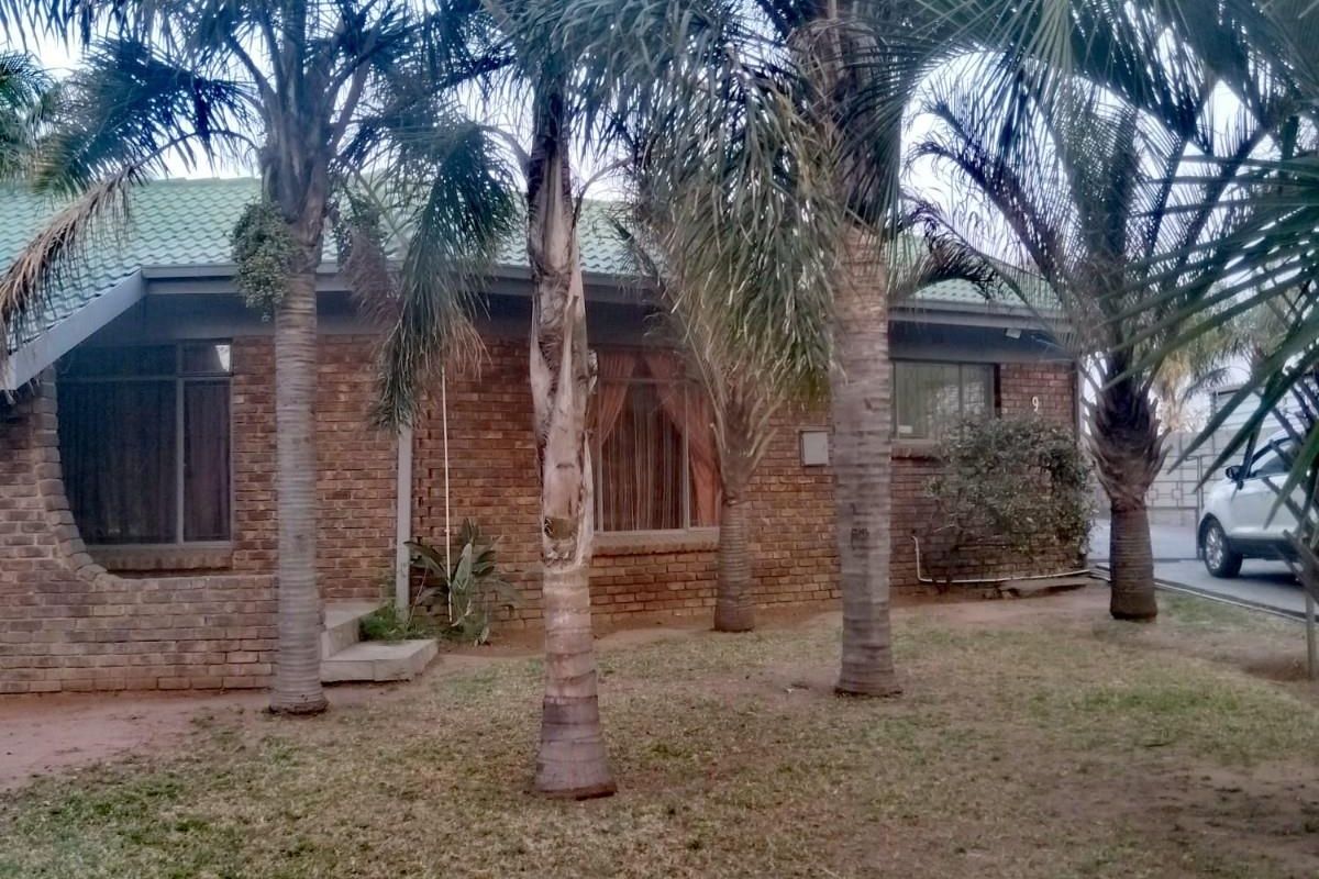 House For Sale in Del Judor Witbank ext 4 - Photo 2