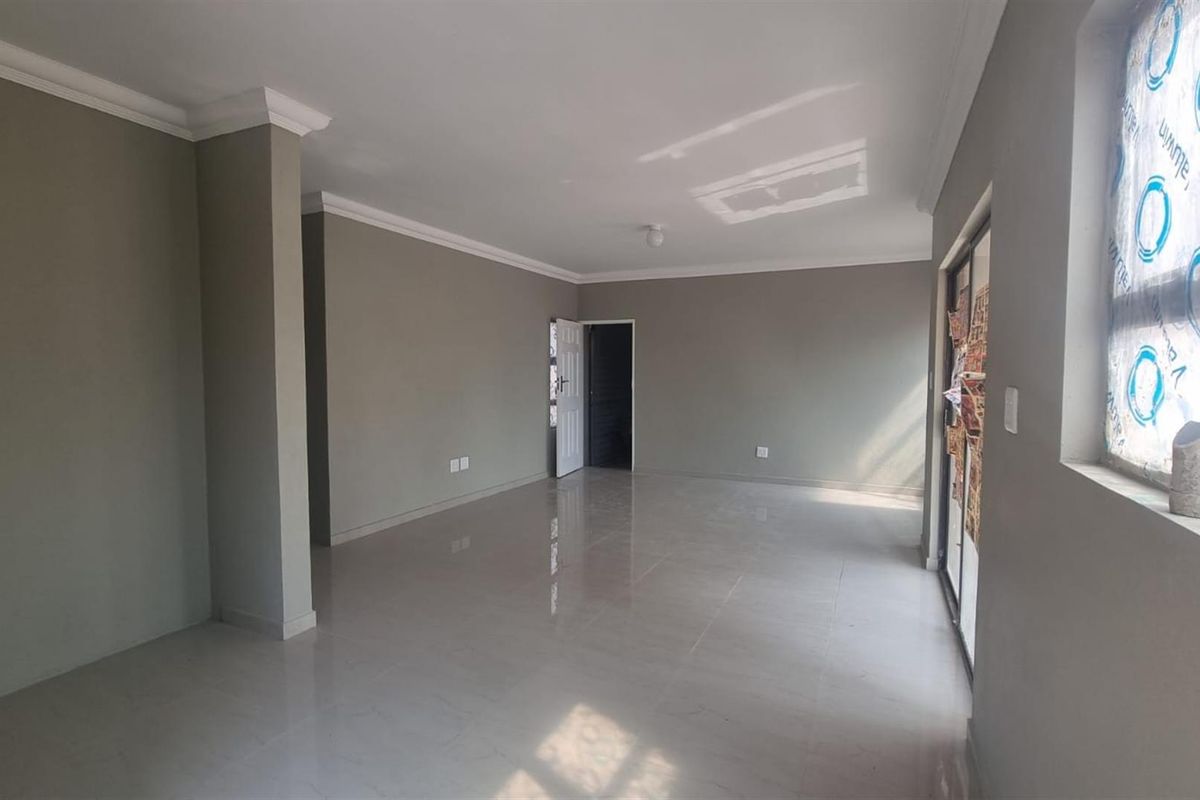 House For Sale in Kamagugu, Nelspruit - Photo 5