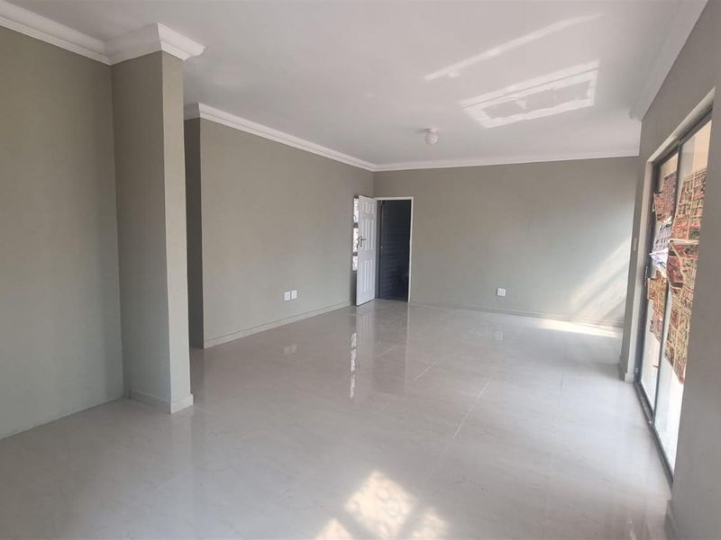 House For Sale in Kamagugu, Nelspruit - Photo 4