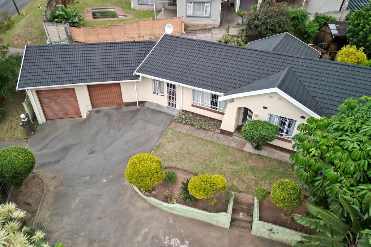4 Bedroom House For Sale in New Germany, KwaZulu Natal - Photo 5