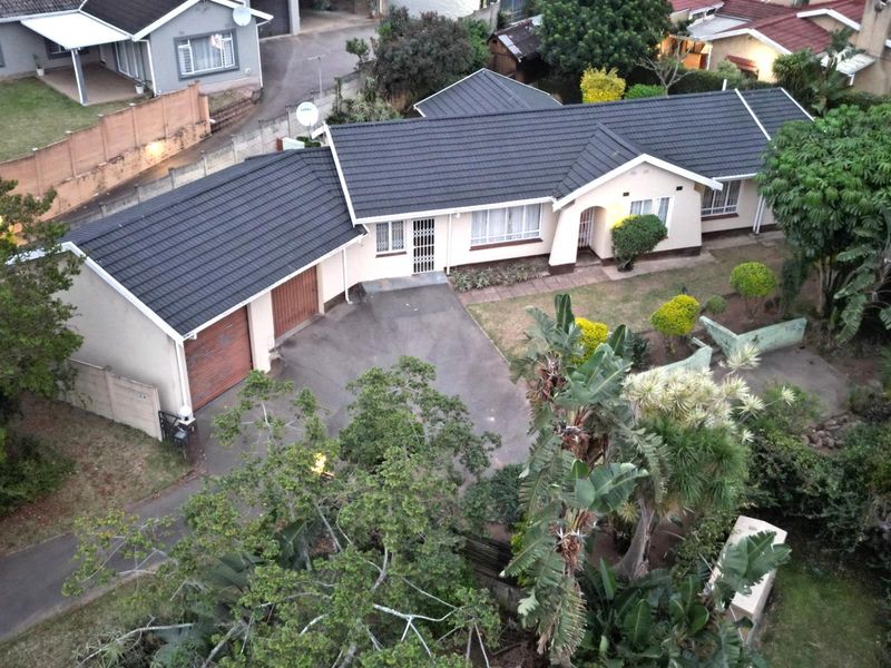 4 Bedroom House For Sale in New Germany, KwaZulu Natal - Photo 7