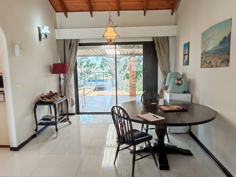 Accent on views!  3 bedroom house with flat in Ramsgate, Margate, KwaZulu Natal - Photo 9