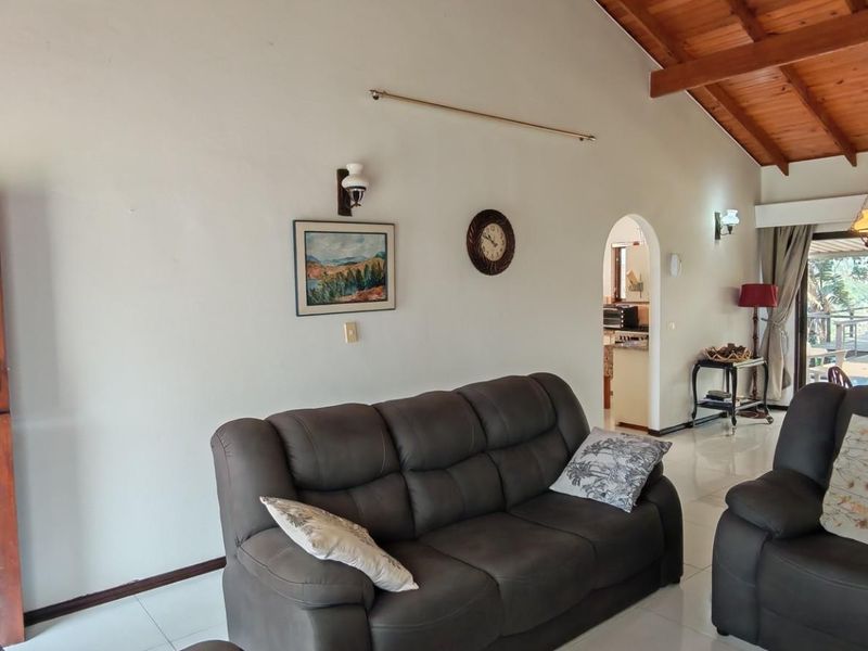 Accent on views!  3 bedroom house with flat in Ramsgate, Margate, KwaZulu Natal - Photo 6