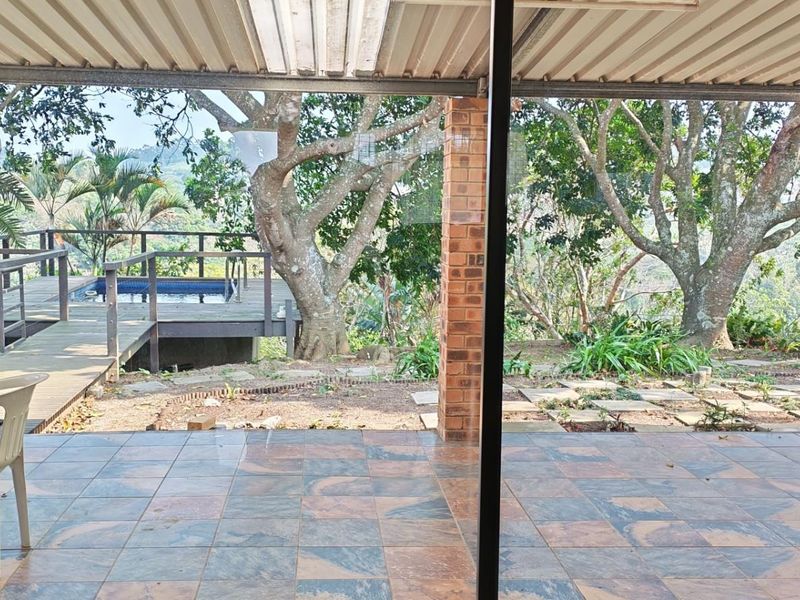 Accent on views!  3 bedroom house with flat in Ramsgate, Margate, KwaZulu Natal - Photo 8