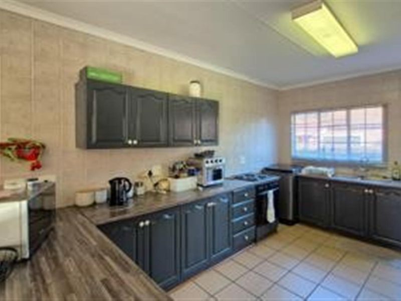 Townhouse Living in Sought-After Aviary Hill - Photo 5