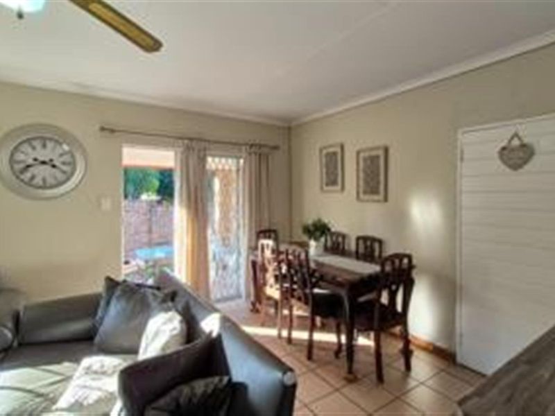Townhouse Living in Sought-After Aviary Hill - Photo 4