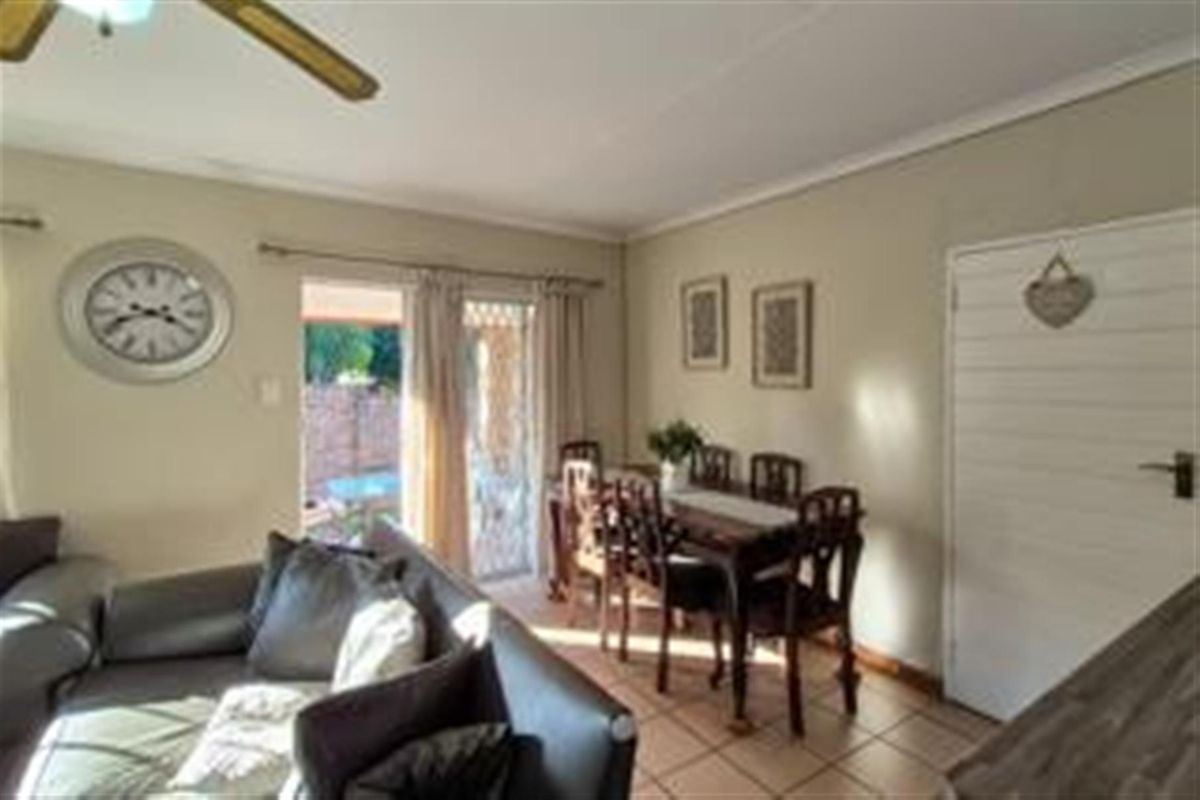 Townhouse Living in Sought-After Aviary Hill - Photo 4