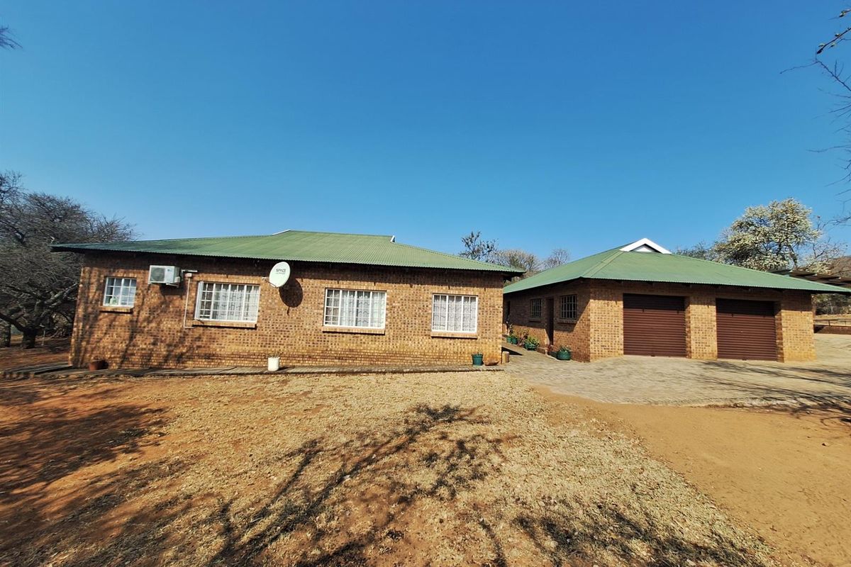 House For Sale in Kranspoort Middelburg Mpumalanga - Photo 2
