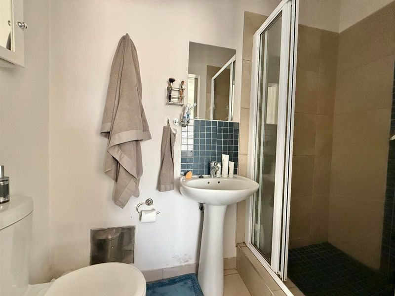 Effortless Elegance in Elarduspark - Photo 10