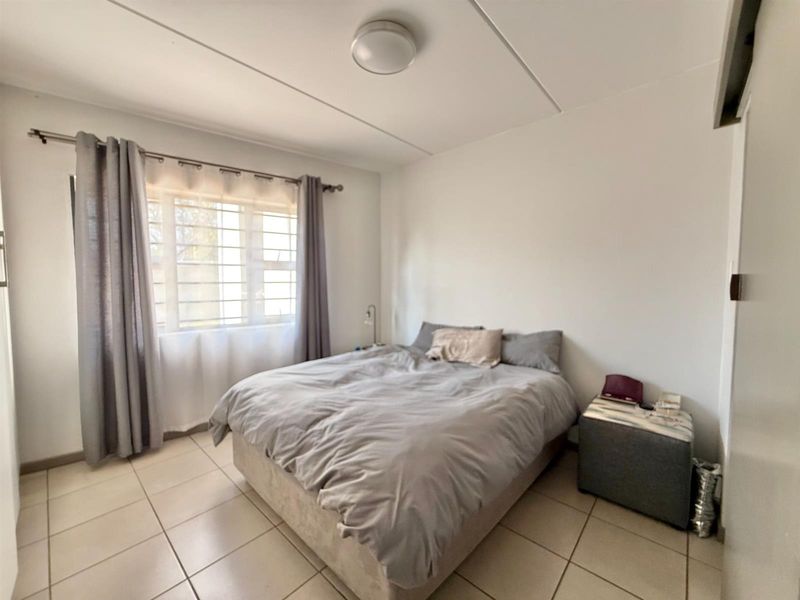 Effortless Elegance in Elarduspark - Photo 8