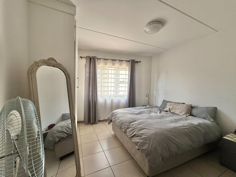 Effortless Elegance in Elarduspark - Photo 9