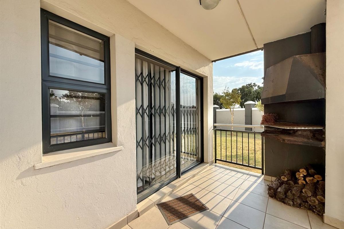 Effortless Elegance in Elarduspark - Photo 5