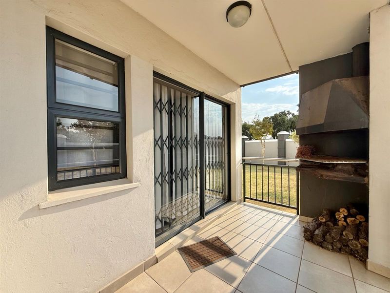 Effortless Elegance in Elarduspark - Photo 5